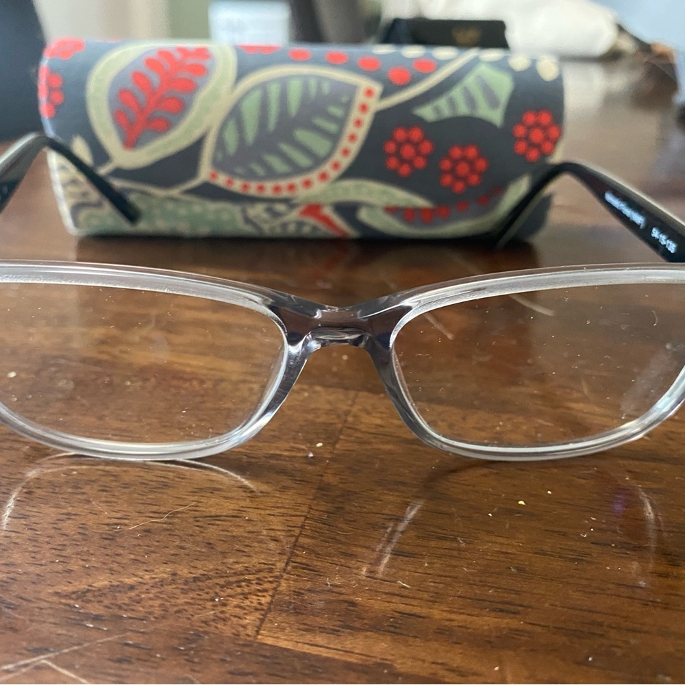 Blue light glasses